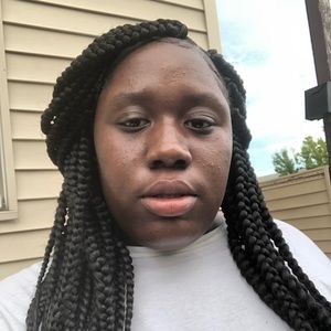 Meet your Posher, Michaela